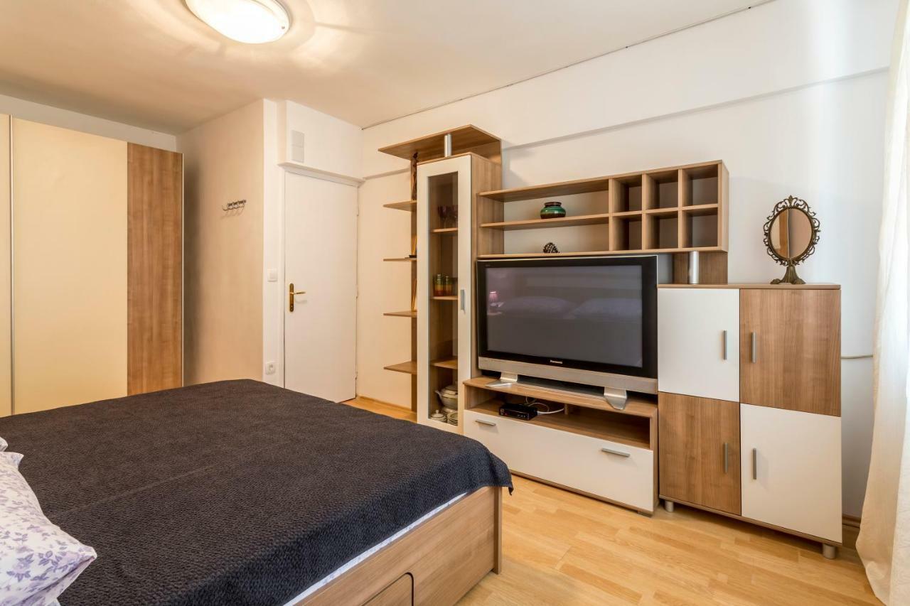 Modern Apartment Near The Beach And Center Of Σπλιτ Εξωτερικό φωτογραφία