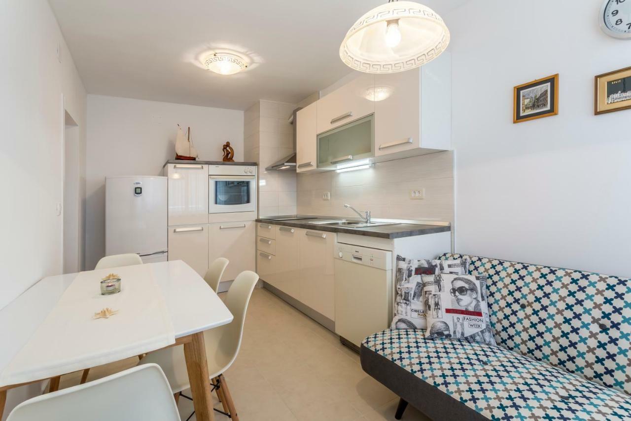 Modern Apartment Near The Beach And Center Of Σπλιτ Εξωτερικό φωτογραφία