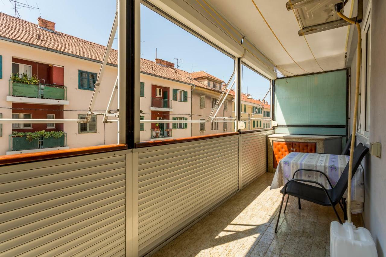 Modern Apartment Near The Beach And Center Of Σπλιτ Εξωτερικό φωτογραφία